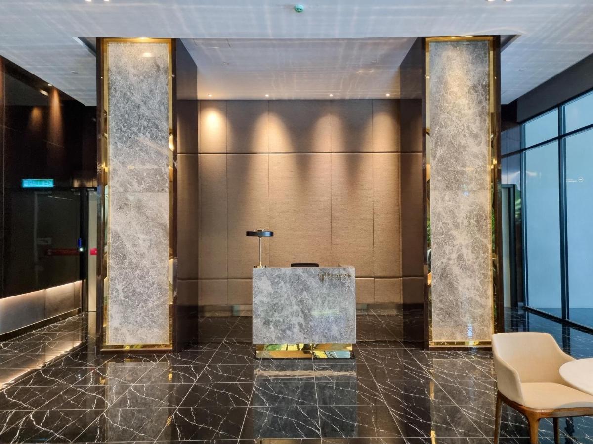 Lavish Beacon Executive Suites By Bin Dao Wu Homestay Penang George Town Exterior photo