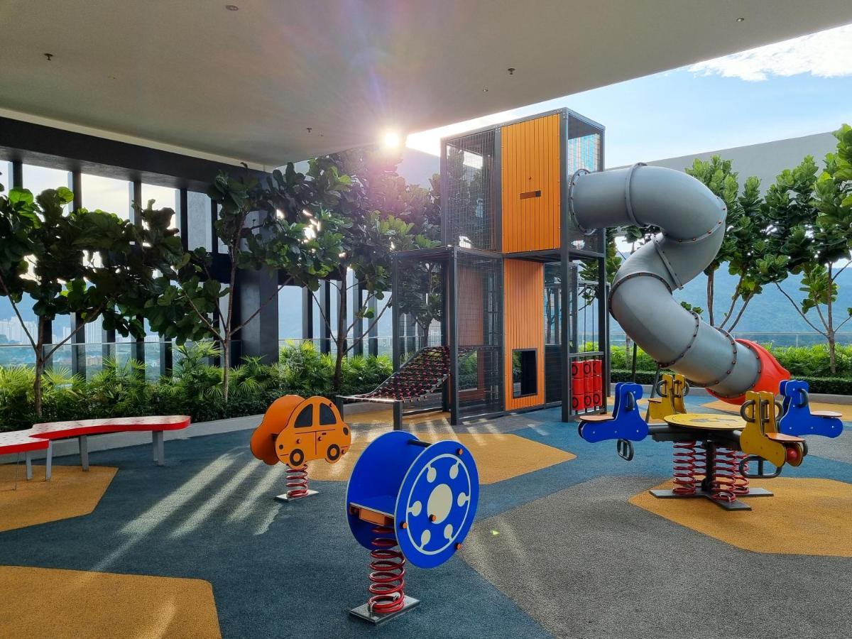 Lavish Beacon Executive Suites By Bin Dao Wu Homestay Penang George Town Exterior photo